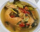 Foto langkah ke 4 dari resep Sop Ikan Salmon.