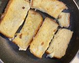 A picture of step 3 of French toast.