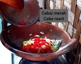 Foto langkah ke 1 dari resep Ayam Suwir Kecap.