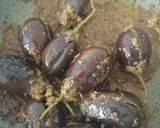 A picture of step 7 of Stuffed eggplant.