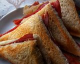Foto langkah ke 8 dari resep Smoked Beef and Cheese Toast.