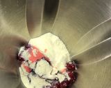 A picture of step 1 of Strawberry smoothie.