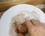 Foto del paso 4 de la receta: Buñuelos de manzana en MC