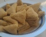 Foto langkah ke 7 dari resep Risol segitiga.