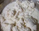 A picture of step 2 of Cheesegarlicbread.