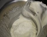 Foto del paso 1 de la receta: Helado de stracciatella con miel MC fácil