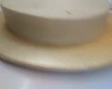 A picture of step 1 of Bridal shower cake.