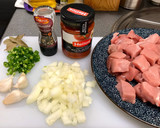 Foto del paso 1 de la receta: Magro de cerdo con tomate 🍅