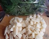 Foto del paso 1 de la receta: Sopa de papa y espinaca