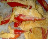 A picture of step 3 of Omelet with Red Sweet Pepper over Rice.