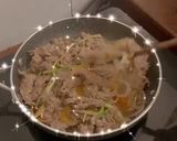Hình bước làm 4 của món Thịt bò hầm nấm kim châm cà rốt