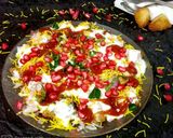 A picture of step 6 of Idli dahi chatpata chat.