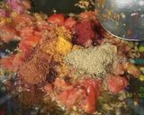 A picture of step 5 of Green peas curry.