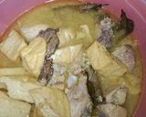 Foto langkah ke 6 dari resep Sup Ayam Tahu Bumbu Kuning.