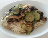 Foto del paso 6 de la receta: Fideos de arroz veganos, ligeros y fáciles