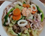 Foto langkah ke 3 dari resep Cap cay seafood.