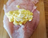 Baconbe tekert, töltött csirkemell, petrezselymes burgonyapürével recept fázis 3 fotója