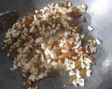 ડેટ્સ ડ્રાયફ્રુટ ચીકી (Dates Dryfruit Chiki Recipe In Gujarati) રેસીપી સ્ટેપ2ફોટો