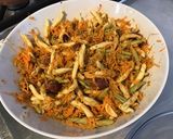 Une image de l'étape 6 de Salade de fusilis pugliesi aux carottes et olives (sauce vinaigrette aux herbes).