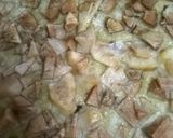 Foto del paso 3 de la receta: Tarta fácil de pera con masa con chips de chocolate