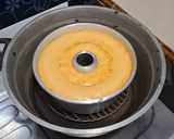 Foto langkah ke 6 dari resep Bolu karamel/bolu sarang semut 4 telur.