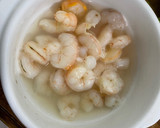 Foto del paso 2 de la receta: Ensaladilla de aguacate y gambas