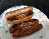 Foto del paso 3 de la receta: Butifarras al vino tinto con puré de patata
