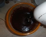 Φωτογραφία βήματος 8 της συνταγής Ύμνος στην ανυπέρβλητη γοητεία μιας Μαύρης Θεάς. Τρυπητό σοκολατένιο κέικ!