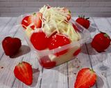 Foto langkah ke 4 dari resep Strawberry Red Velvet Cheese Pudding.