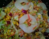 Foto del paso 5 de la receta: ENSALADA Dulce de Frutas🍎🍋y 🥕🥒🌽Vegetales...!