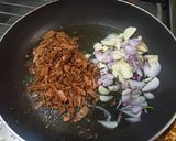 Foto langkah ke 1 dari resep Nasi gurih kecombrang.