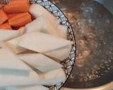 紅白蘿蔔燉排骨湯食譜步驟1照片