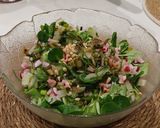 Foto del paso 6 de la receta: Ensalada de pencas de acelga, wakame y piñones