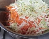 A picture of step 3 of Chicken vegetable rolls.