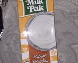 A picture of step 1 of Choco biscuit shake.