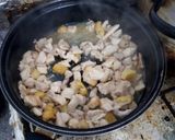 Foto del paso 4 de la receta: Fideos tornillo saltado de pollo