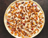 Foto del passaggio 5 della ricetta Crostata con crema di latte di cocco e pesche