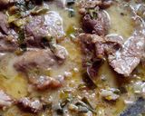 Foto del paso 6 de la receta: Cerdo con vegetales y crema al wok con papitas ricas!