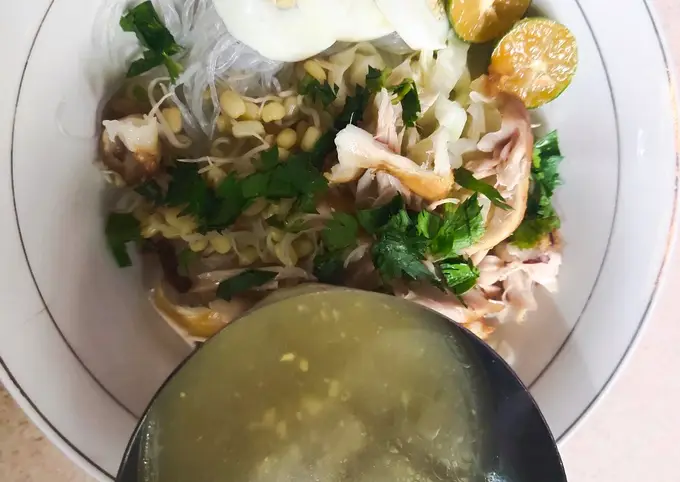Langkah-langkah untuk membuat Resep Soto Ayam Rumahan