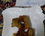 A picture of step 3 of Yummilicious crispy wontons.