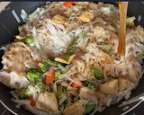 Foto del paso 6 de la receta: Noodles de arroz, pollo y verduras