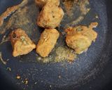A picture of step 7 of Cheese Chili Poppers.