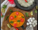 A picture of step 6 of Brazilian one pot prawn meal in coconut souce.