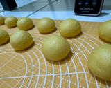 Foto langkah ke 2 dari resep Donat Labu Kuning.