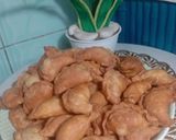Foto langkah ke 8 dari resep Pastel Mini Isi Abon Gurih Crispy.