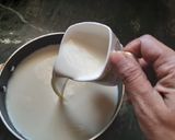 A picture of step 2 of Thick curd homemade.