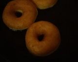 Foto langkah ke 10 dari resep Donat Labu Kuning (Lembut).