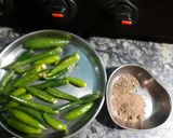 A picture of step 1 of Green chilli pakawri.