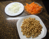 Foto del paso 1 de la receta: Garbanzos con zanahorias