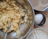 Foto del paso 1 de la receta: Galletitas de miel 🍯 🐝 (otras) 🍊 Galletas de miel con fragancia a naranja tipo Melitas®